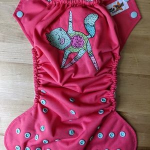 EUC - Yoga Cat OS Diaper Snap Cover